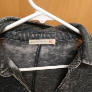 Alternative Tops - Alternatives. Tee Alternative Tops - Alternatives. Tee
